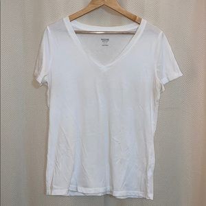 - MOSSIMO - White V-Neck T-Shirt, L